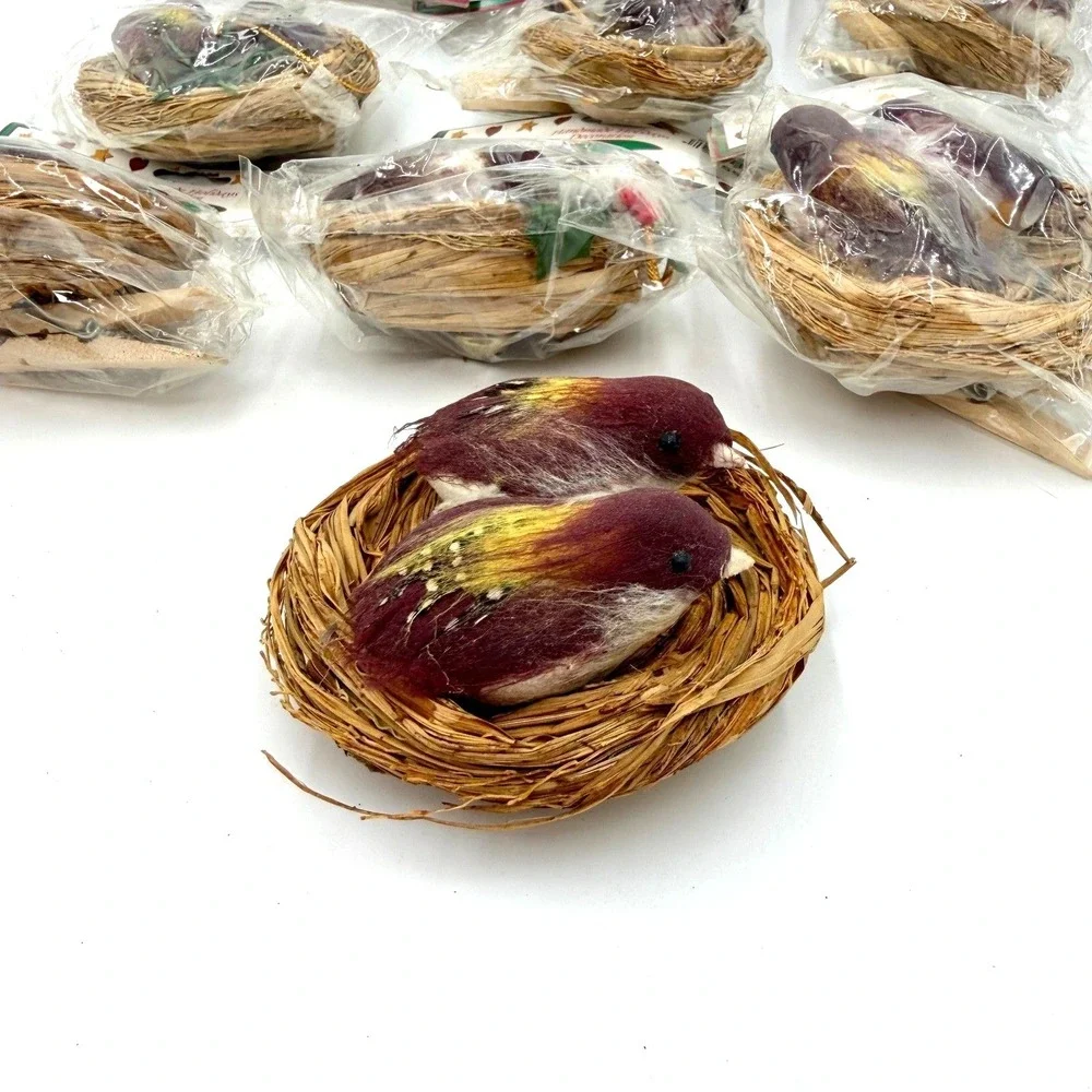 Set‎ of 7 Handmade Holidays Decorative Bird Nests with Burgundy Birds 12355860